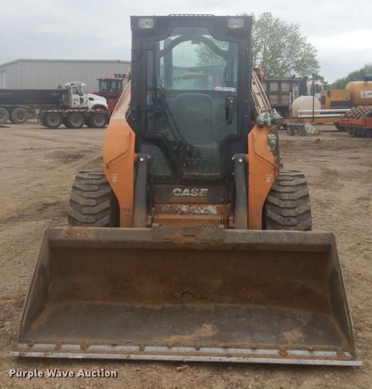 image for item HE9726 2016 Case SR270  skid steer loader