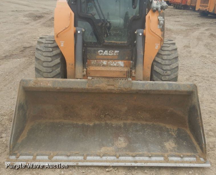 image for item HE9726 2016 Case SR270  skid steer loader