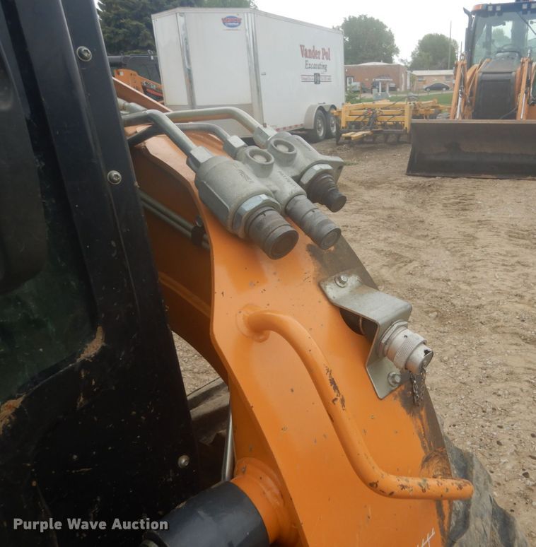 image for item HE9726 2016 Case SR270  skid steer loader