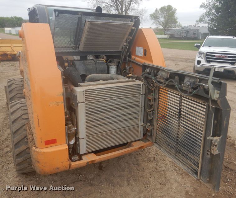 image for item HE9726 2016 Case SR270  skid steer loader