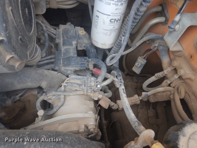 image for item HE9726 2016 Case SR270  skid steer loader