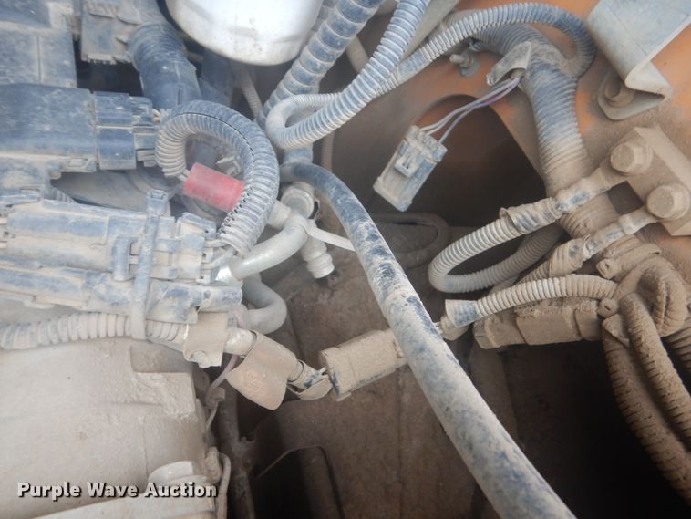 image for item HE9726 2016 Case SR270  skid steer loader