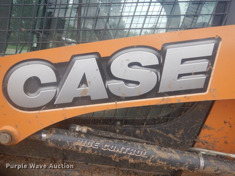 image for item HE9726 2016 Case SR270  skid steer loader