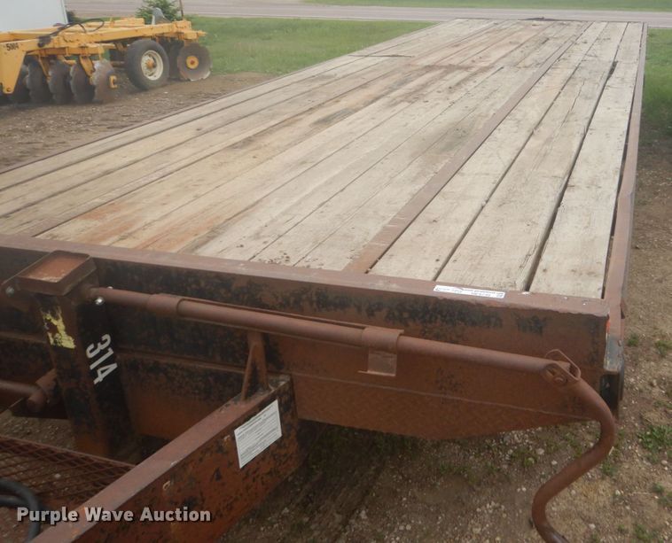 image for item HE9730 2000 Econoline DPM26TA  tilt deck equipment trailer