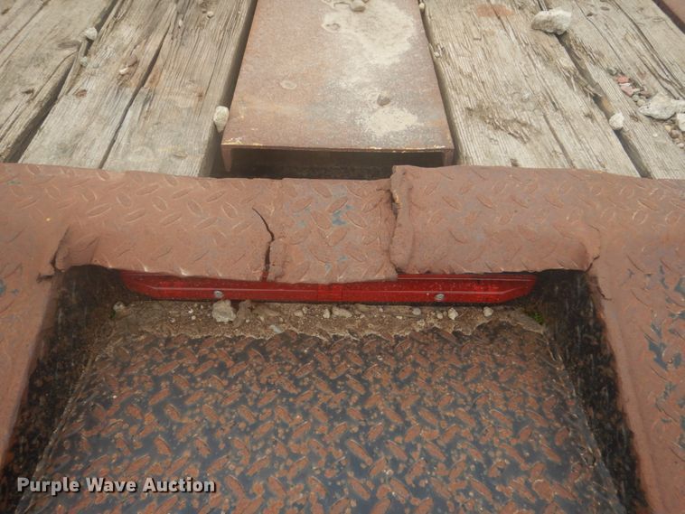 image for item HE9730 2000 Econoline DPM26TA  tilt deck equipment trailer