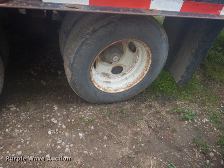 image for item HE9730 2000 Econoline DPM26TA  tilt deck equipment trailer