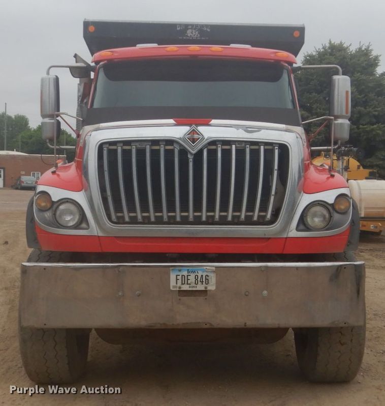 image for item HE9731 2011 International WorkStar 7600  dump truck