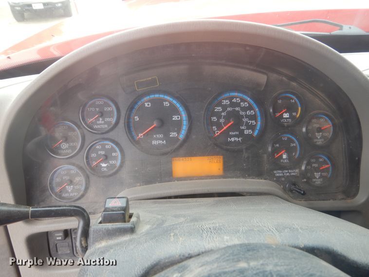 image for item HE9731 2011 International WorkStar 7600  dump truck