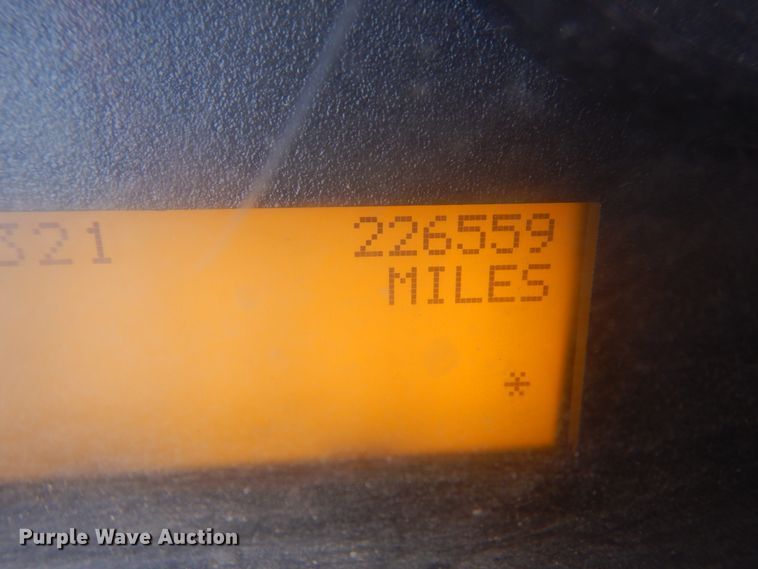 image for item HE9731 2011 International WorkStar 7600  dump truck