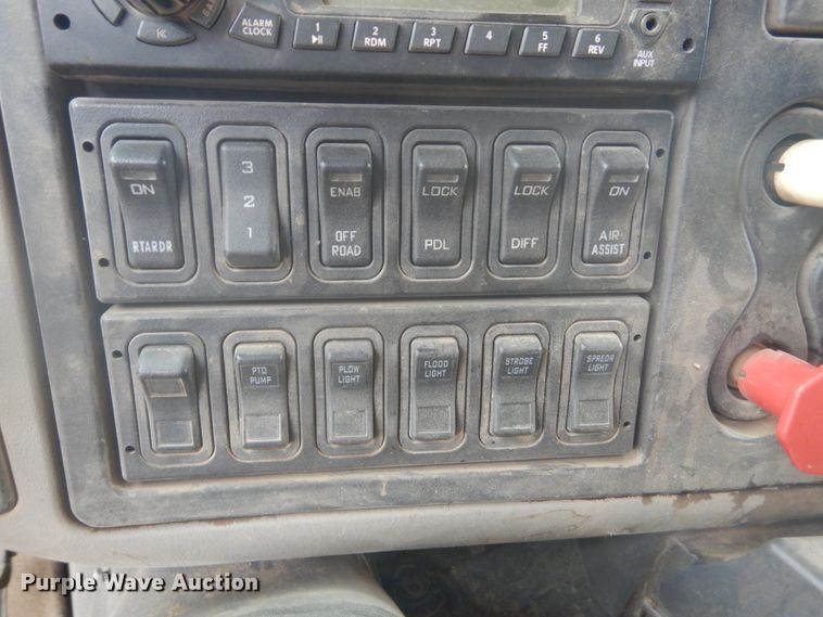 image for item HE9731 2011 International WorkStar 7600  dump truck