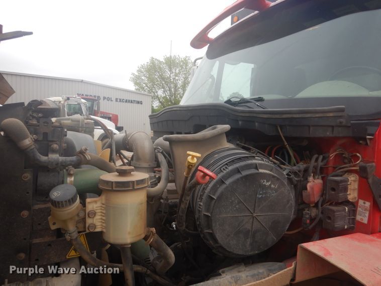 image for item HE9731 2011 International WorkStar 7600  dump truck