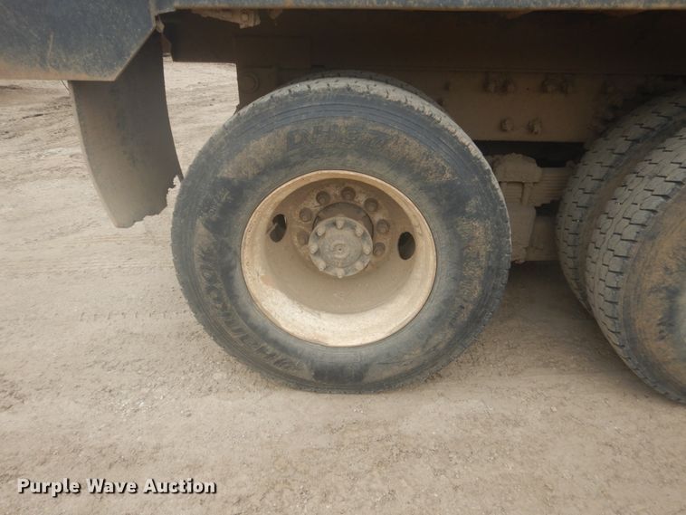 image for item HE9731 2011 International WorkStar 7600  dump truck