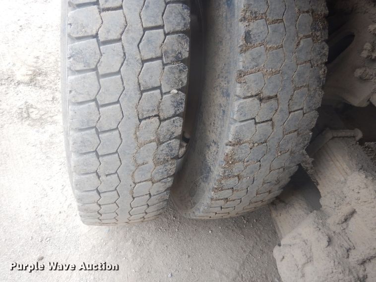 image for item HE9731 2011 International WorkStar 7600  dump truck