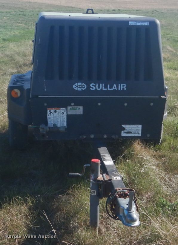 image for item HE9735 Sullair 185  air compressor