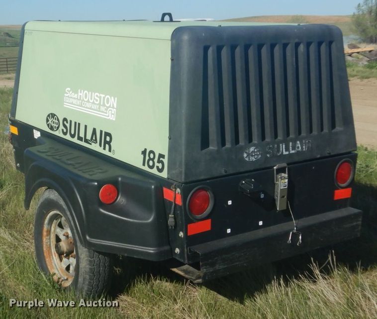 image for item HE9735 Sullair 185  air compressor