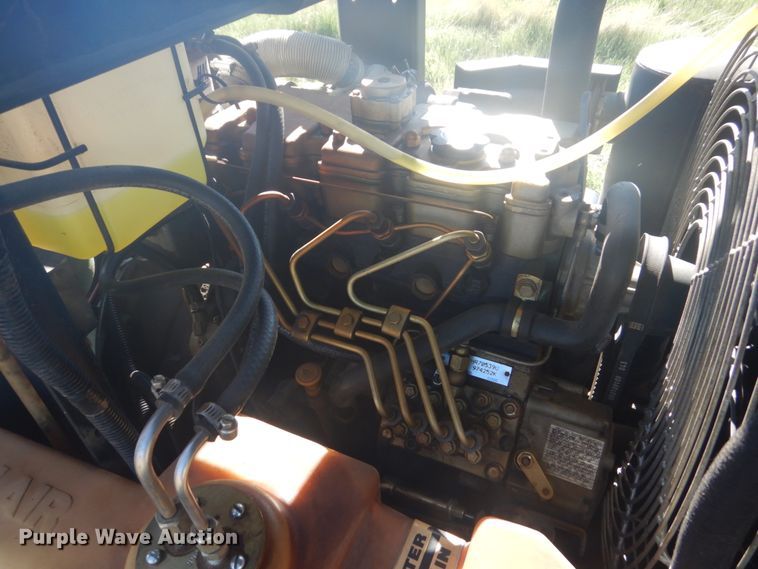 image for item HE9735 Sullair 185  air compressor