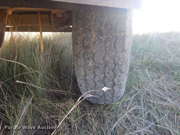 image for item HE9735 Sullair 185  air compressor