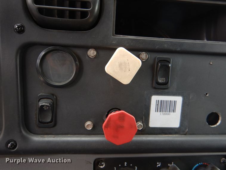 image for item HL9490 2010 Freightliner Business Class M2  dump truck