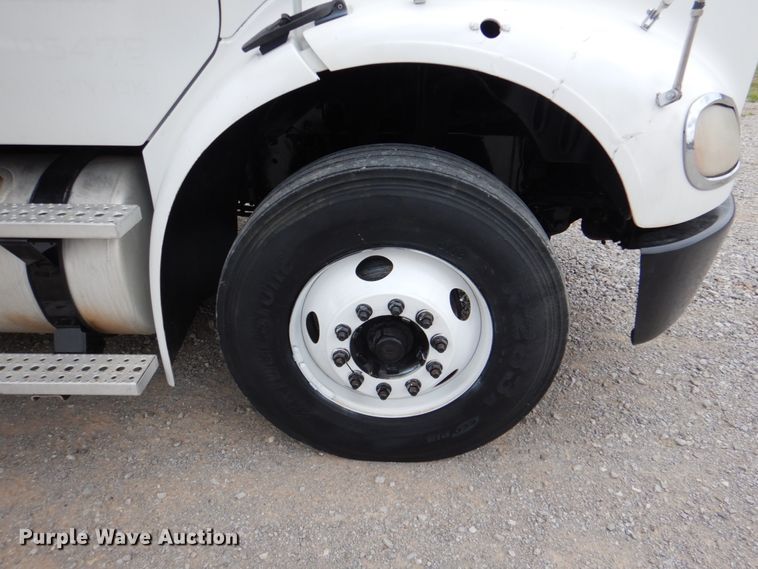 image for item HL9490 2010 Freightliner Business Class M2  dump truck