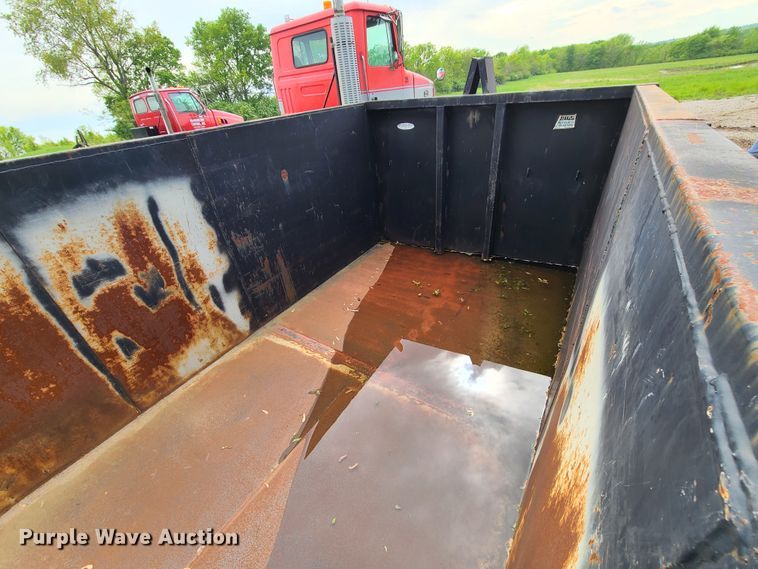 image for item HM9920 Roll-off dumpster