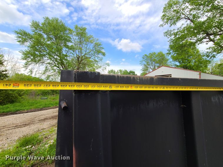 image for item HM9920 Roll-off dumpster