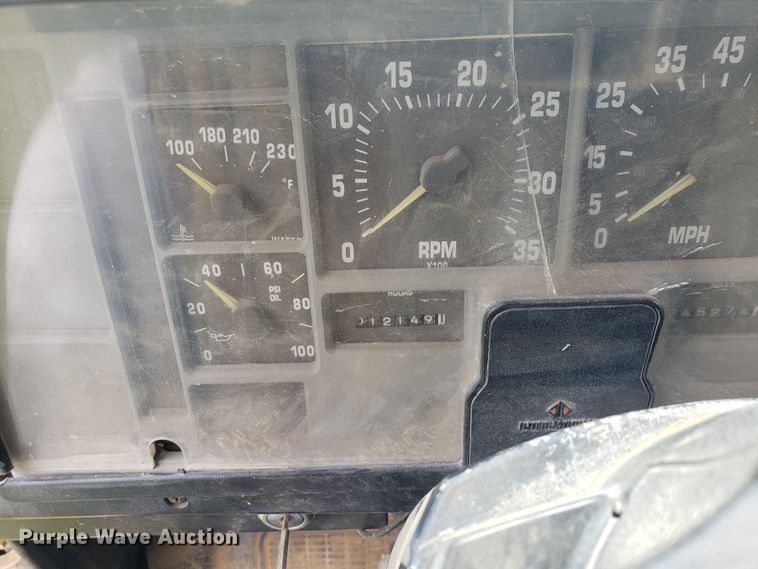 image for item HO9480 1993 International 4900  dump truck