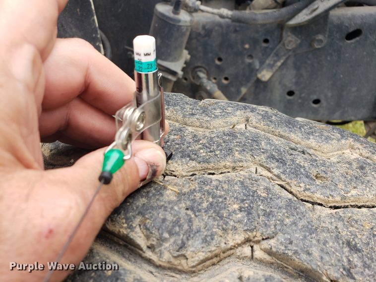 image for item HO9480 1993 International 4900  dump truck