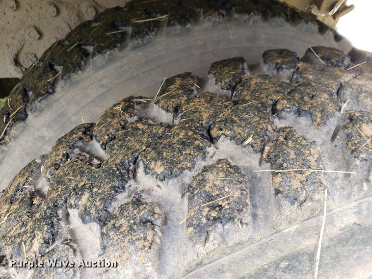 image for item HO9480 1993 International 4900  dump truck