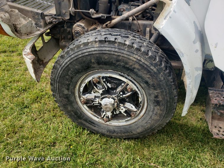 image for item HO9480 1993 International 4900  dump truck