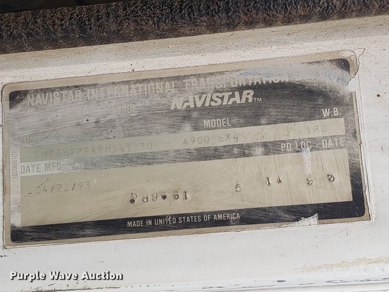 image for item HO9480 1993 International 4900  dump truck