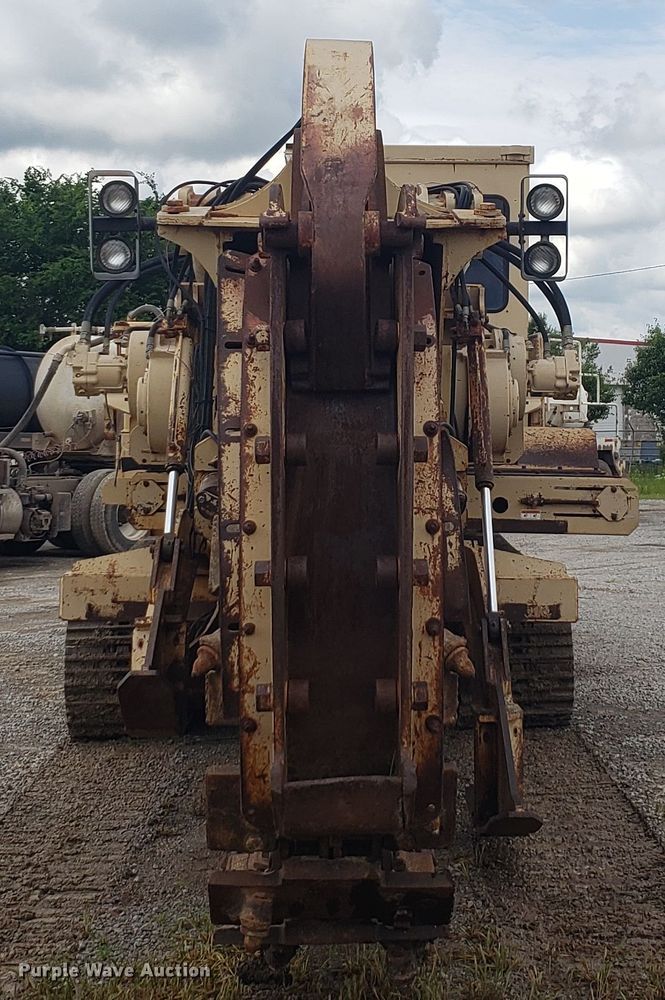 image for item HO9483 2000 Tesmec TRS 1085  trencher