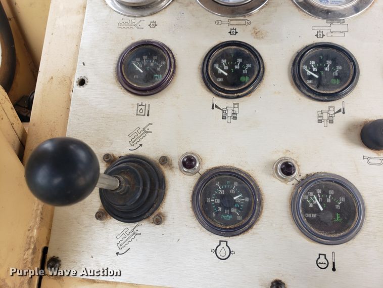 image for item HO9483 2000 Tesmec TRS 1085  trencher