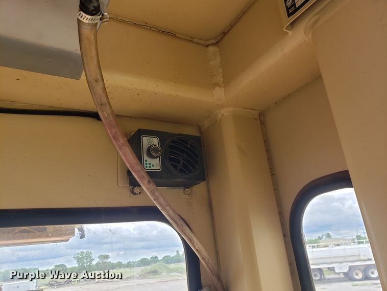 image for item HO9483 2000 Tesmec TRS 1085  trencher