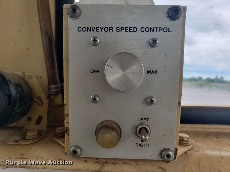 image for item HO9483 2000 Tesmec TRS 1085  trencher