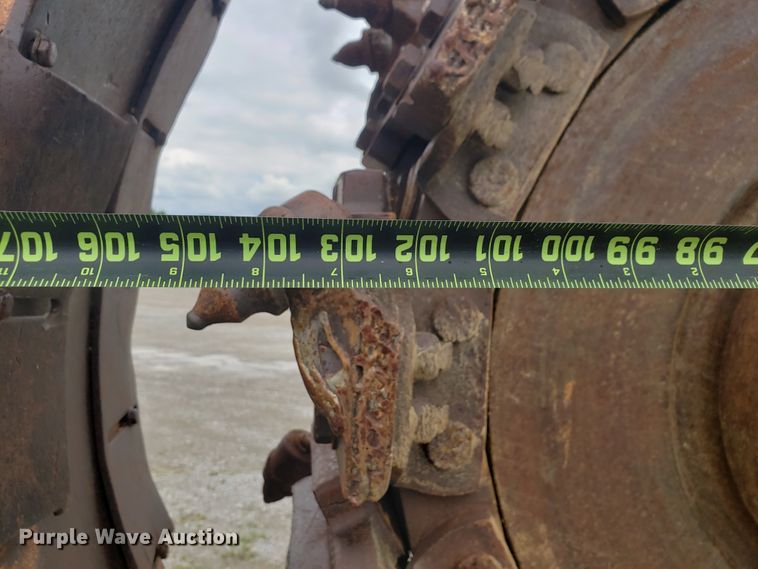 image for item HO9483 2000 Tesmec TRS 1085  trencher