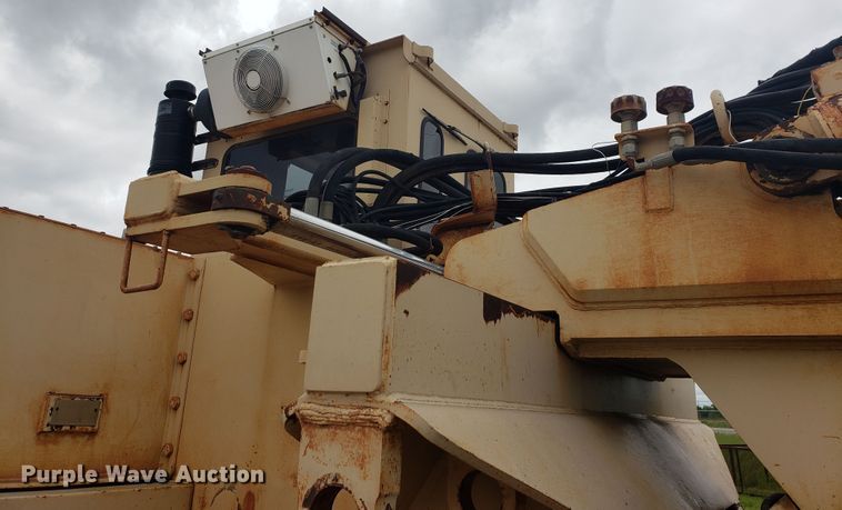 image for item HO9483 2000 Tesmec TRS 1085  trencher