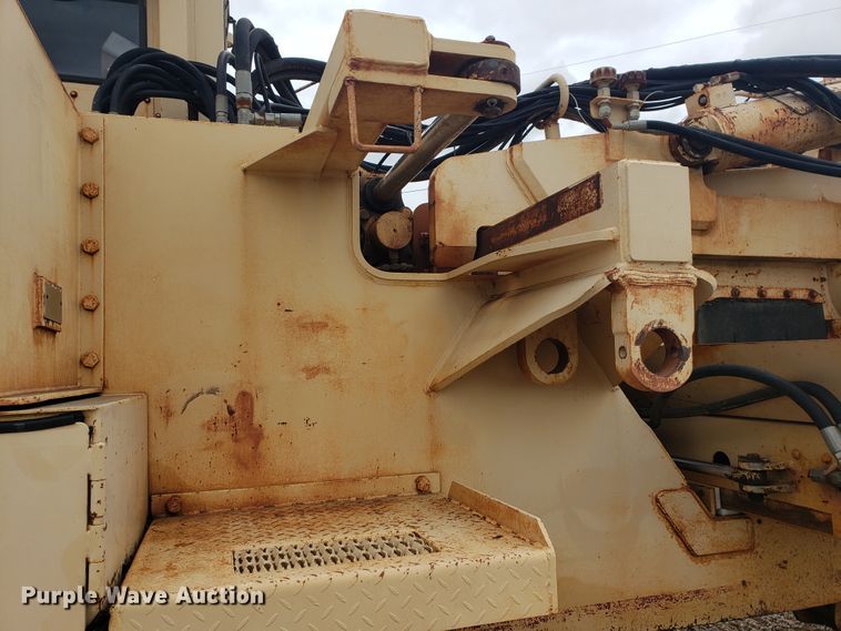 image for item HO9483 2000 Tesmec TRS 1085  trencher