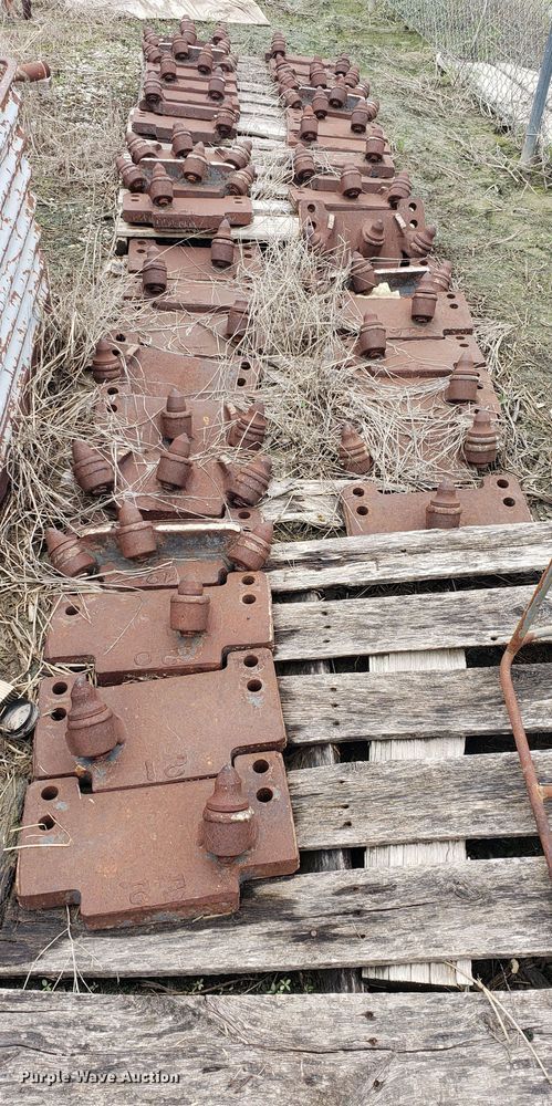 image for item HO9483 2000 Tesmec TRS 1085  trencher