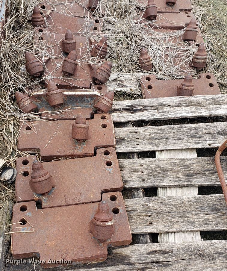 image for item HO9483 2000 Tesmec TRS 1085  trencher