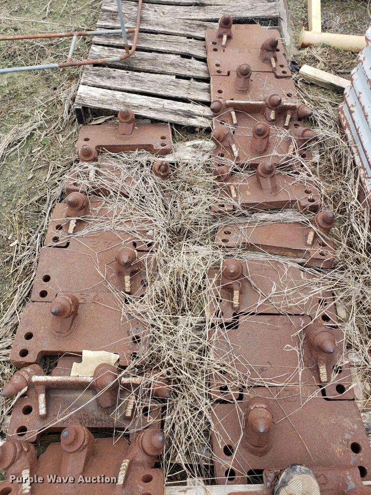 image for item HO9483 2000 Tesmec TRS 1085  trencher