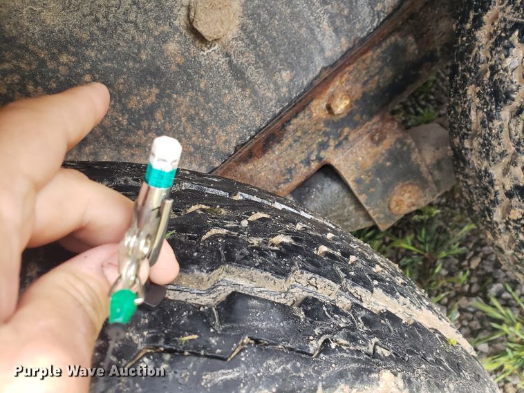 image for item HO9484 2003 Sullair 900XHDTQCA  air compressor