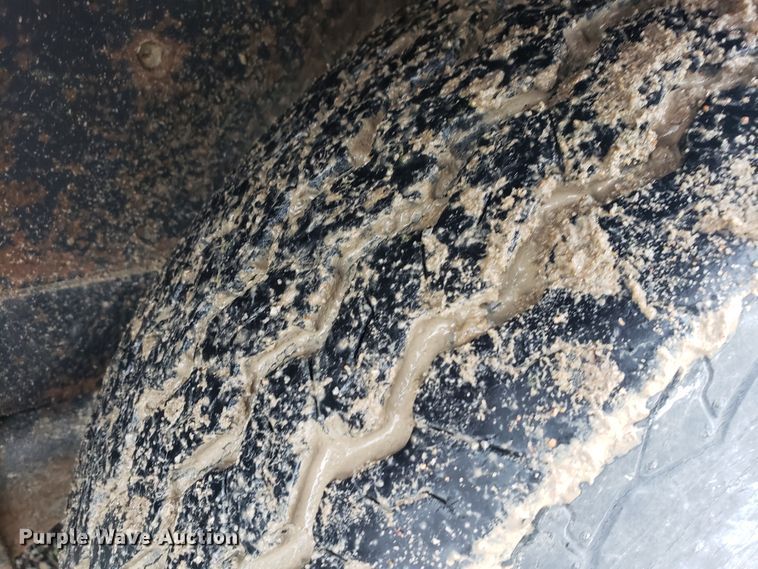 image for item HO9484 2003 Sullair 900XHDTQCA  air compressor