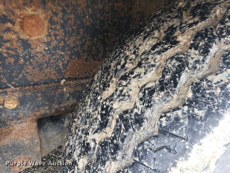 image for item HO9484 2003 Sullair 900XHDTQCA  air compressor