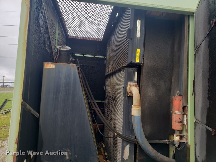 image for item HO9484 2003 Sullair 900XHDTQCA  air compressor