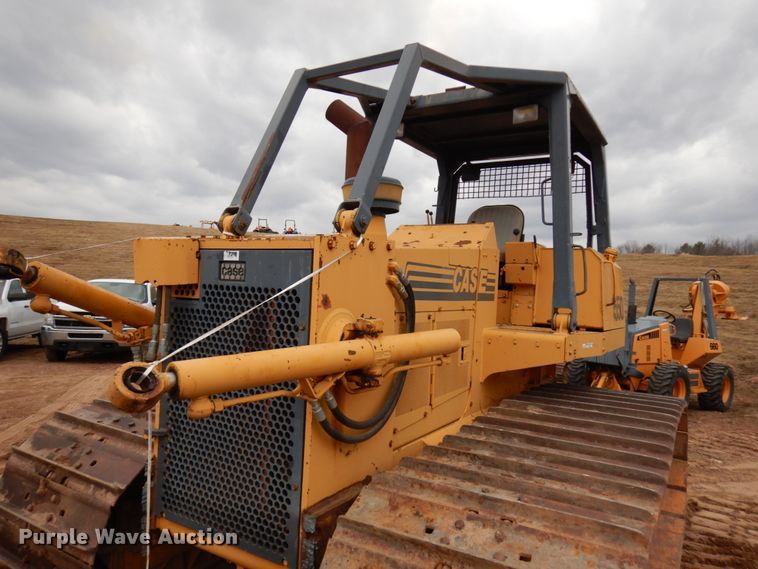 image for item HR9041 1989 Case 1550  dozer