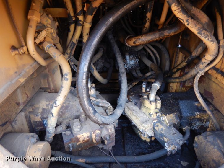 image for item HR9041 1989 Case 1550  dozer