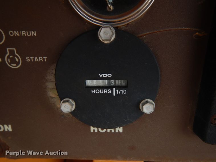 image for item HR9041 1989 Case 1550  dozer