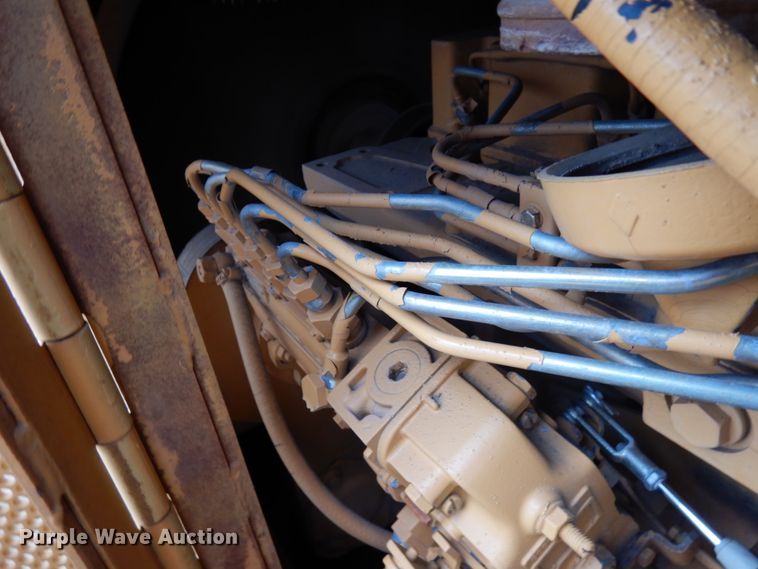 image for item HR9041 1989 Case 1550  dozer