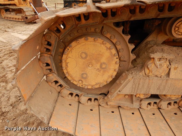 image for item HR9041 1989 Case 1550  dozer