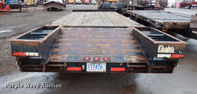 image for item HR9171 2001 Felling equipment trailer
